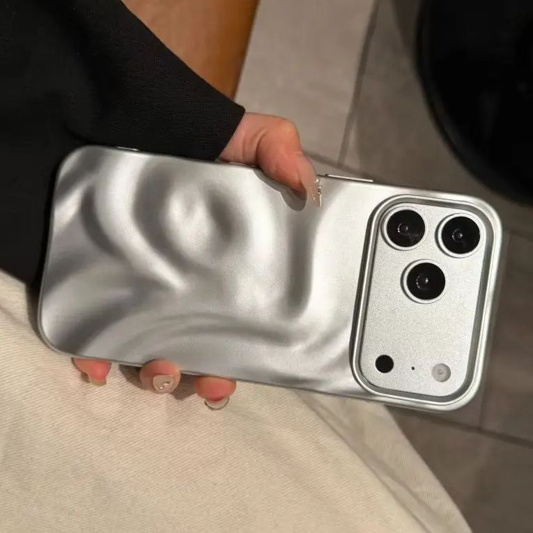 Luxury Wavy Jelly Color Matte  - đánh giá và giá Luxury Plating Case