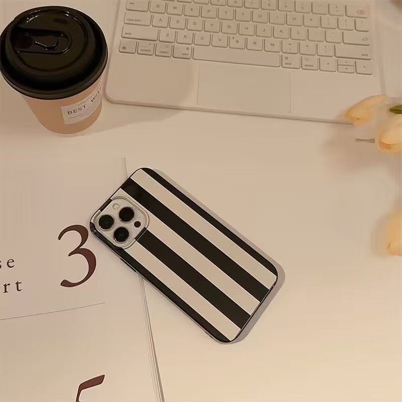 Small Niche Fresh Art Design W - đánh giá và giá Phone Cases Designer