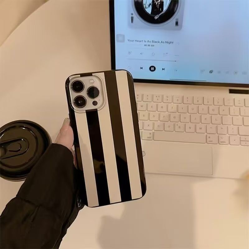 Small Niche Fresh Art Design W - đánh giá và giá Phone Cases Designer